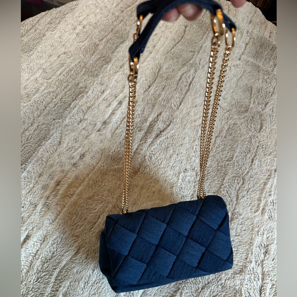 SOLD @ POSH LIVE SHOW - 12/13
Denim shoulder crossbody bag - Picture 2 of 11